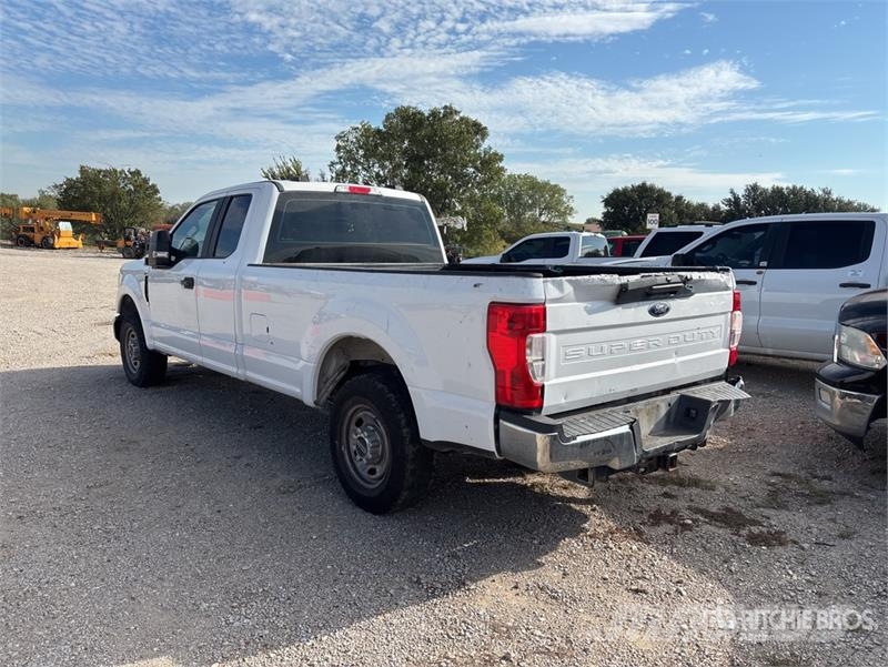 Ford F-250 4x2 Extended Cab Pickup (Inoperable) 其他