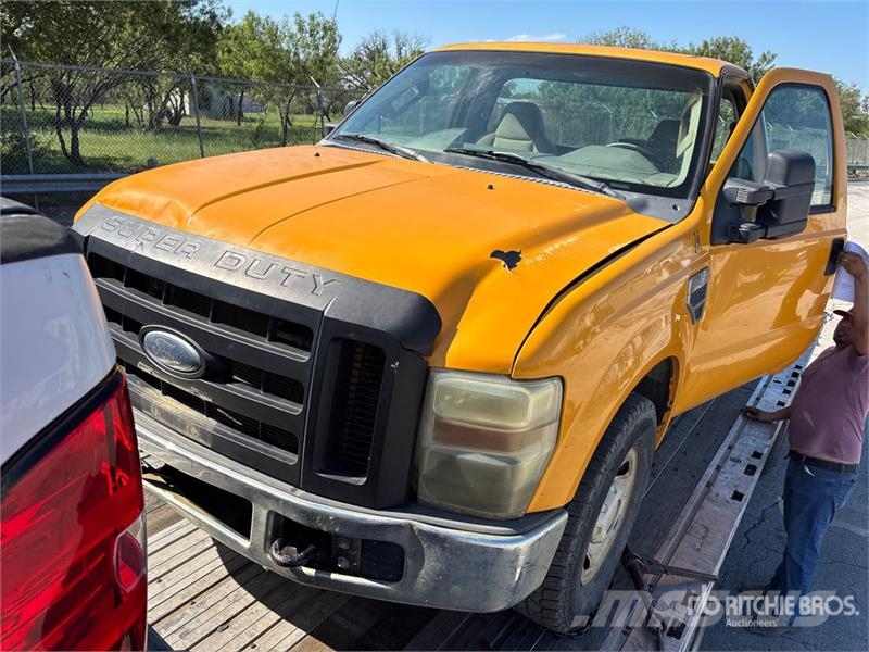 Ford F-250 4x2 Pickup 기타