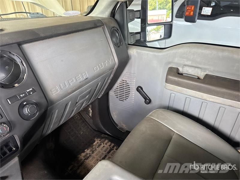 Ford F-250 4x2 Pickup 其他