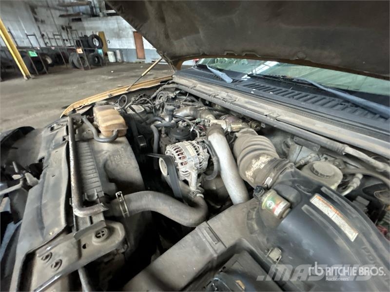 Ford F-250 4x2 Service Truck Camions et véhicules municipaux