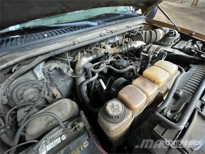 Ford F-250 4x2 Service Truck Camions et véhicules municipaux