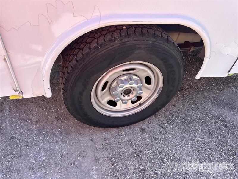 Ford F-250 4x2 Utility Truck Caja abierta/laterales abatibles