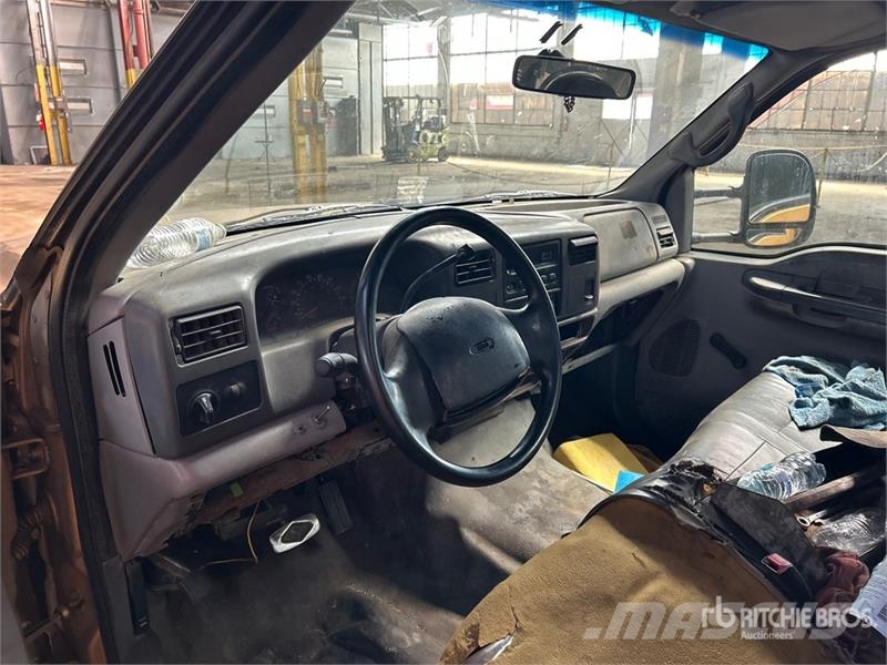 Ford F-250 4x2 Utility Truck Pick up/Dropside