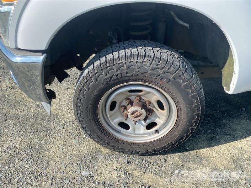 Ford F-250 4x4 Crew Cab Pickup Άλλα Vans