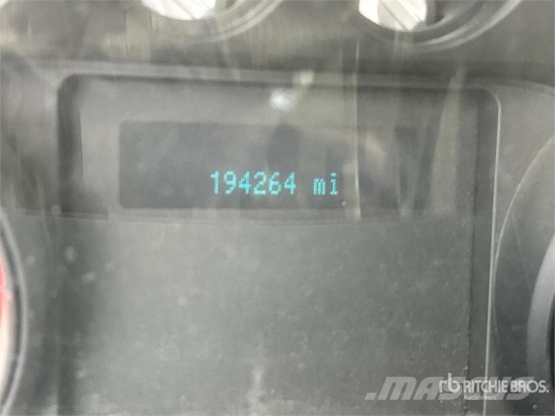 Ford F-250 4x4 Crew Cab Pickup (Inoperable) その他