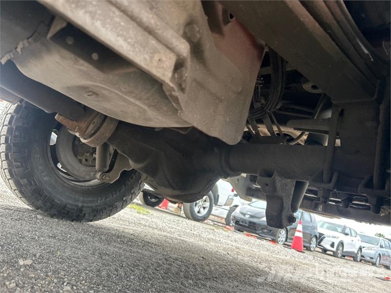 Ford F-250 4x4 Crew Cab Pickup (Inoperable) その他