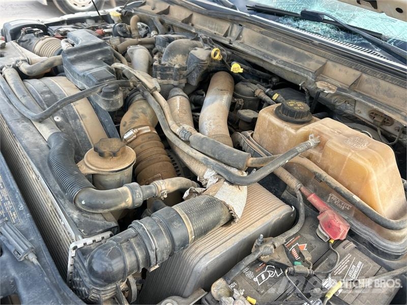 Ford F-250 4x4 Crew Cab Pickup Otras furgonetas