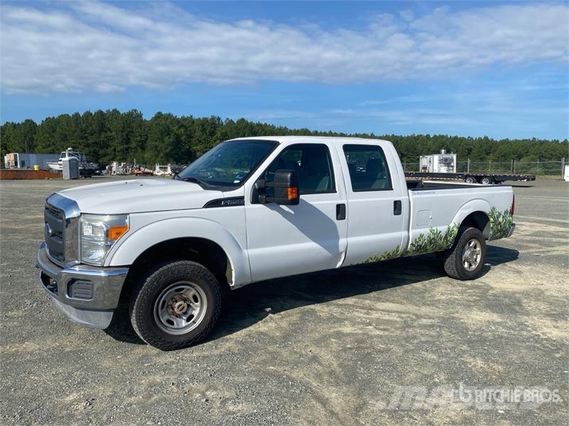 Ford F-250 4x4 Crew Cab Pickup Άλλα Vans