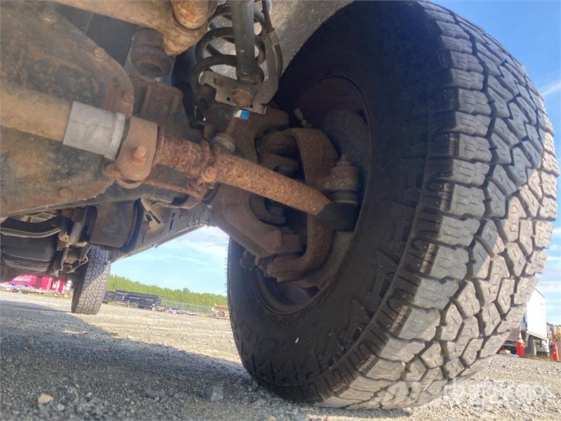 Ford F-250 4x4 Crew Cab Pickup Άλλα Vans