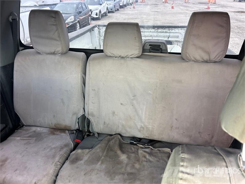 Ford F-250 4x4 Crew Cab Pickup (Inoperable) その他