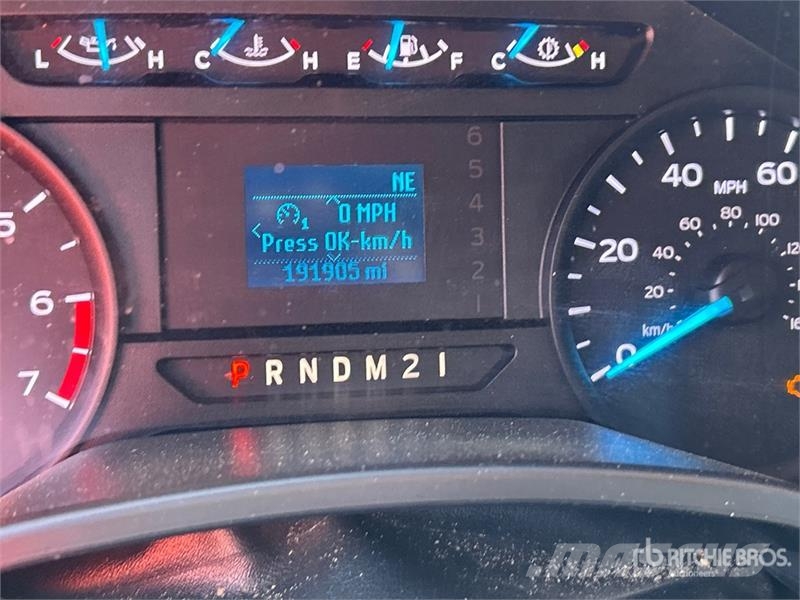 Ford F-250 4x4 Crew Cab Pickup Furgoni altro
