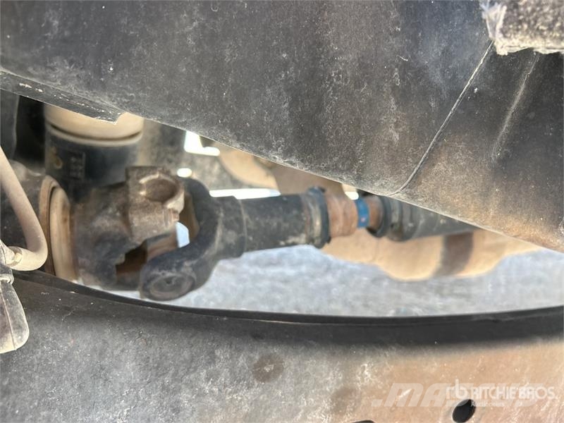 Ford F-250 4x4 Crew Cab Pickup Inne
