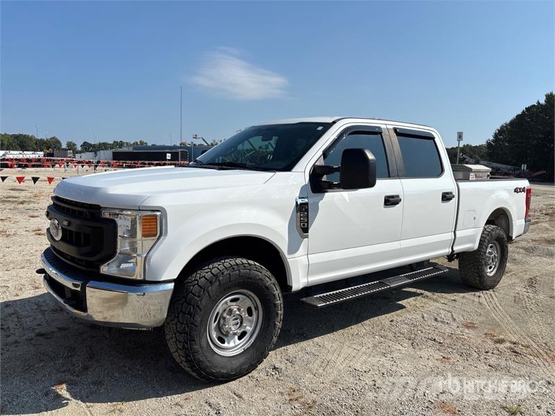 Ford F-250 4x4 Crew Cab Pickup Andere Transporter