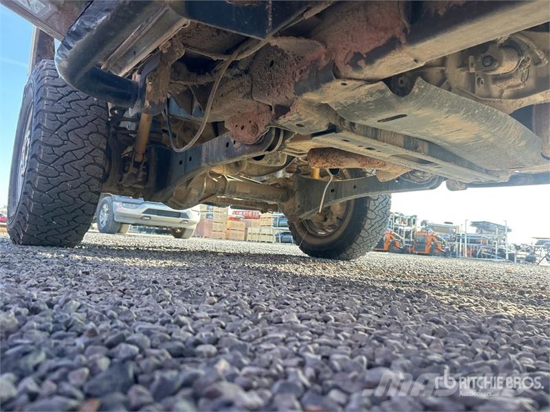 Ford F-250 4x4 Crew Cab Pickup Ostalo