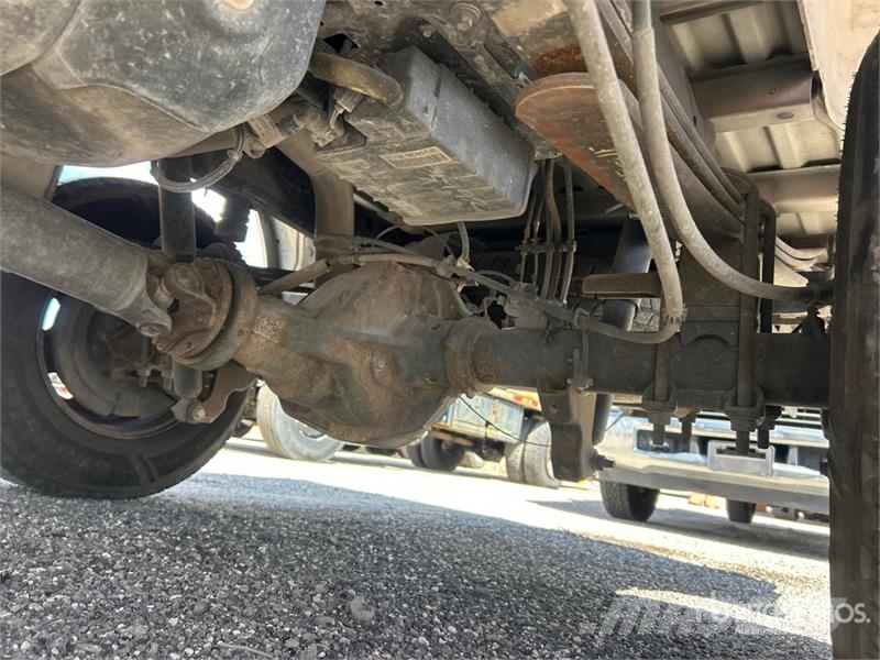 Ford F-250 4x4 Crew Cab Pickup Furgoni altro