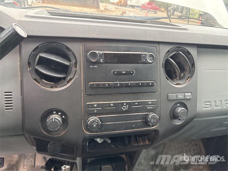 Ford F-250 4x4 Extended Cab Pickup 其他