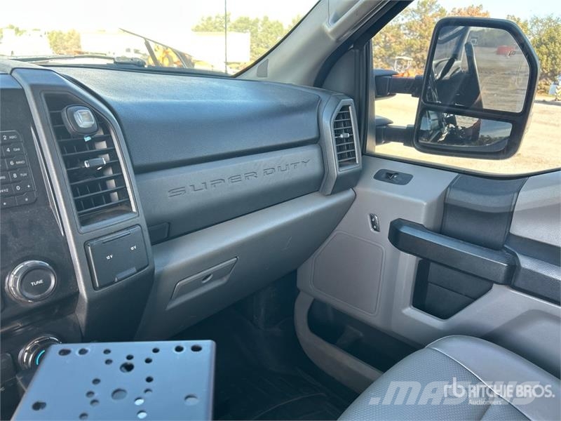 Ford F-250 4x4 Extended Cab Utility Truck 皮卡.傳統半斗卡車/側卸板