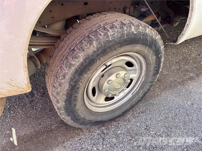 Ford F-250 4x4 Extended Cab Pickup Ostalo