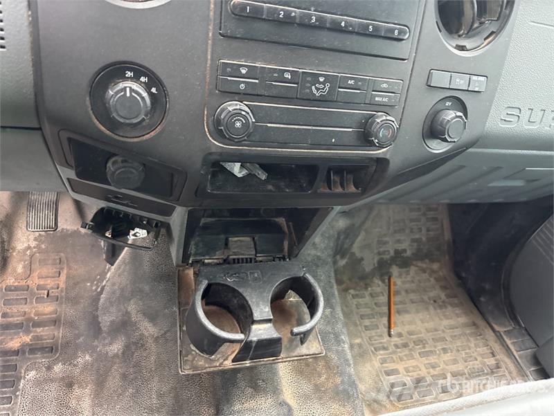 Ford F-250 4x4 Extended Cab Pickup 其他