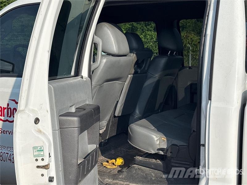 Ford F-250 King Ranch 4x2 Crew Cab Pickup (Inoperable) 其他