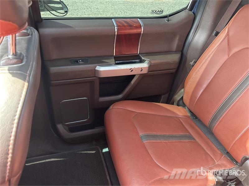 Ford F-250 King Ranch 4x4 Crew Cab Pickup Andere Transporter