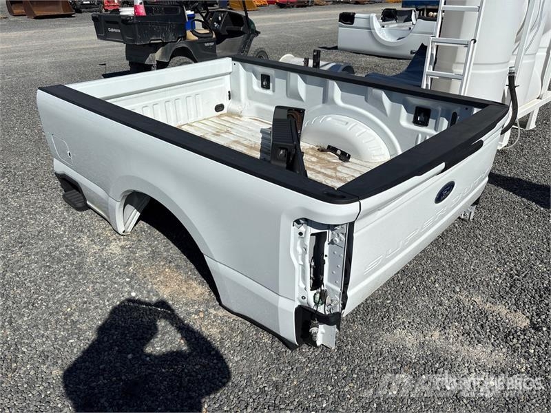 Ford F-250 Pickup Truck Bed Other components