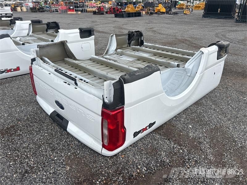 Ford F-250 Pickup Truck Bed Transportas - Kita