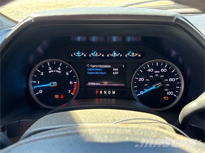 Ford F-250 Platinum 4x4 Crew Cab Pickup Прочие фургоны