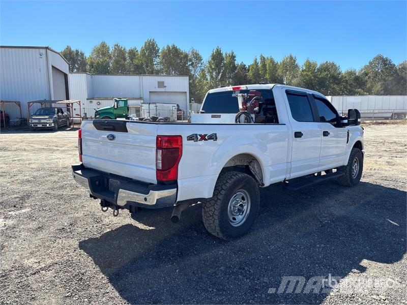 Ford F-250 Platinum 4x4 Crew Cab Pickup Прочие фургоны