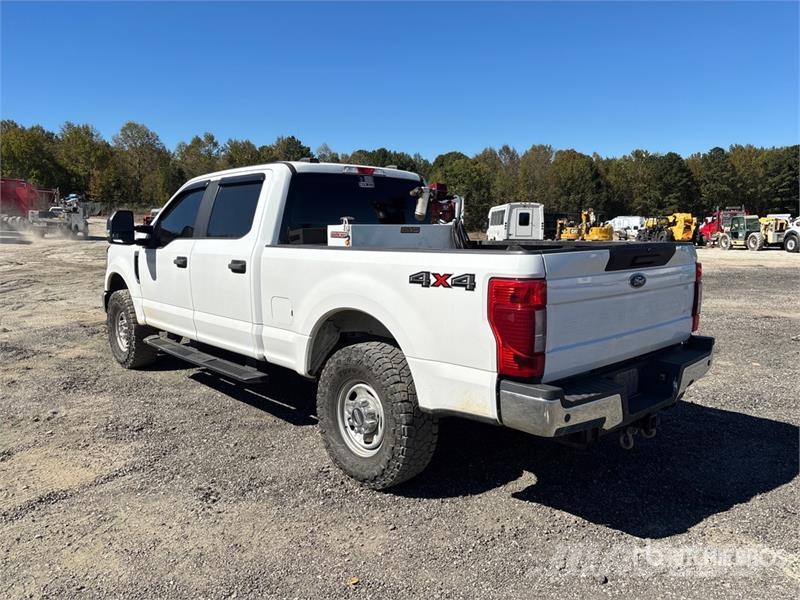 Ford F-250 Platinum 4x4 Crew Cab Pickup Прочие фургоны