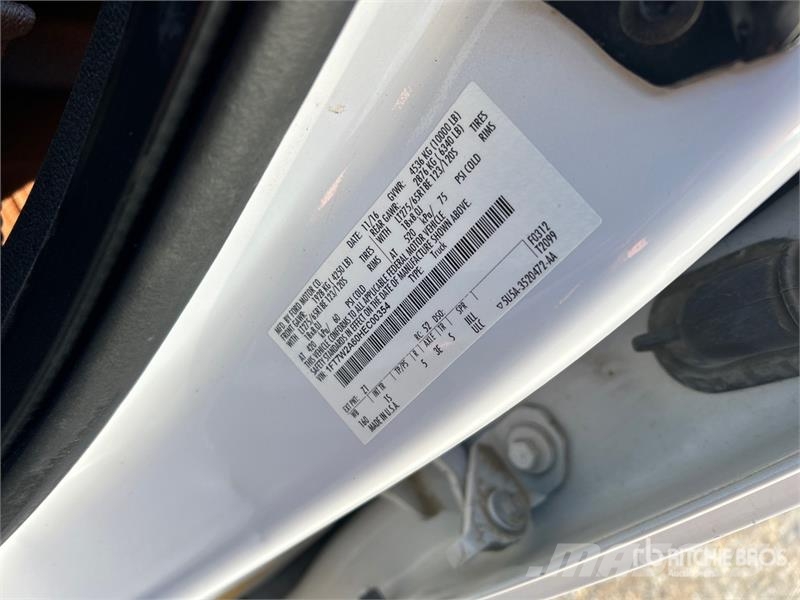 Ford F-250 STX 4x2 Crew Cab Pickup Drugi