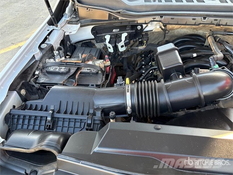 Ford F-250 STX 4x4 Crew Cab Pickup Drugi