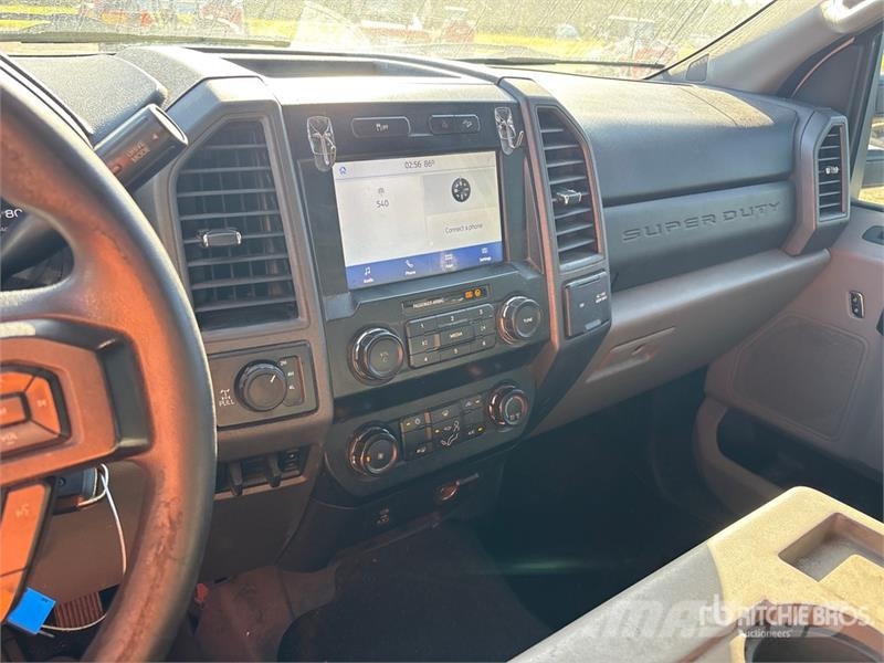 Ford F-250 STX 4x4 Crew Cab Pickup 其他