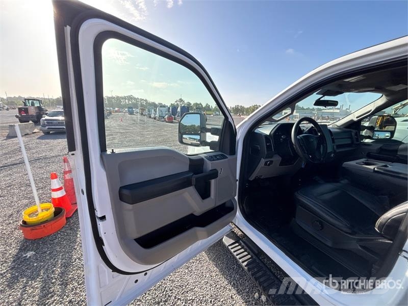 Ford F-250 STX 4x4 Crew Cab Pickup Furgoni altro