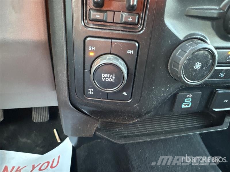 Ford F-250 STX 4x4 Crew Cab Pickup Drugi
