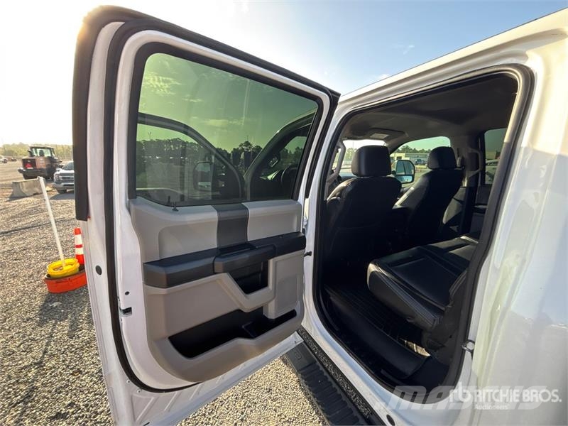 Ford F-250 STX 4x4 Crew Cab Pickup Furgoni altro