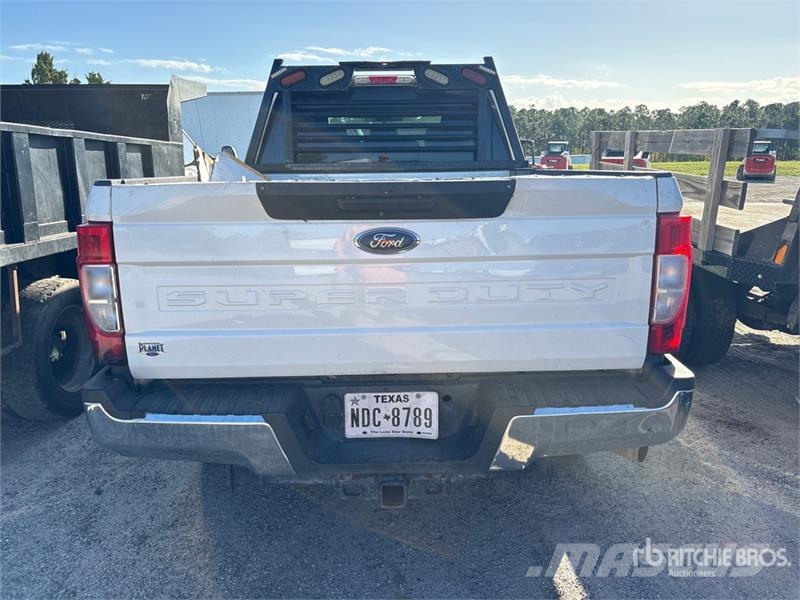Ford F-250 STX 4x4 Crew Cab Pickup 其他