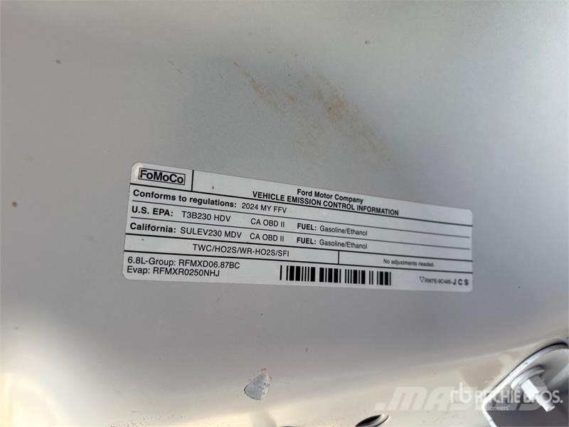 Ford F-250 STX 4x4 Crew Cab Pickup Drugi