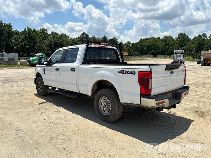 Ford F-250 Super Duty 4x4 Crew Cab Pickup Outros