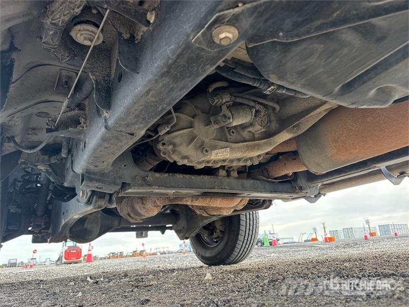 Ford F-250 Utility Truck شاحنات خفيفة/مفصلية الجوانب