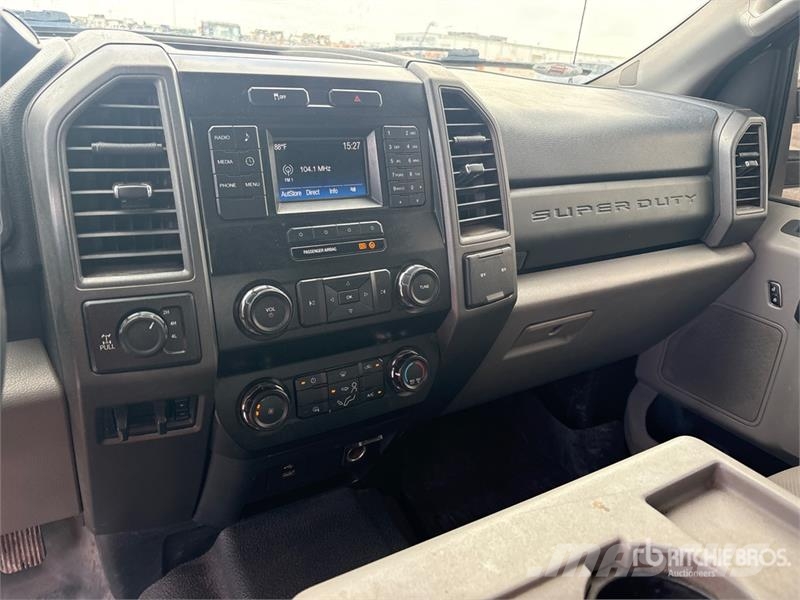 Ford F-250 Utility Truck شاحنات خفيفة/مفصلية الجوانب