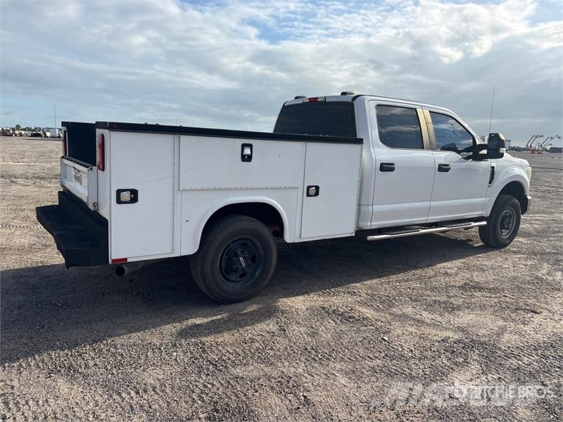 Ford F-250 Utility Truck شاحنات خفيفة/مفصلية الجوانب
