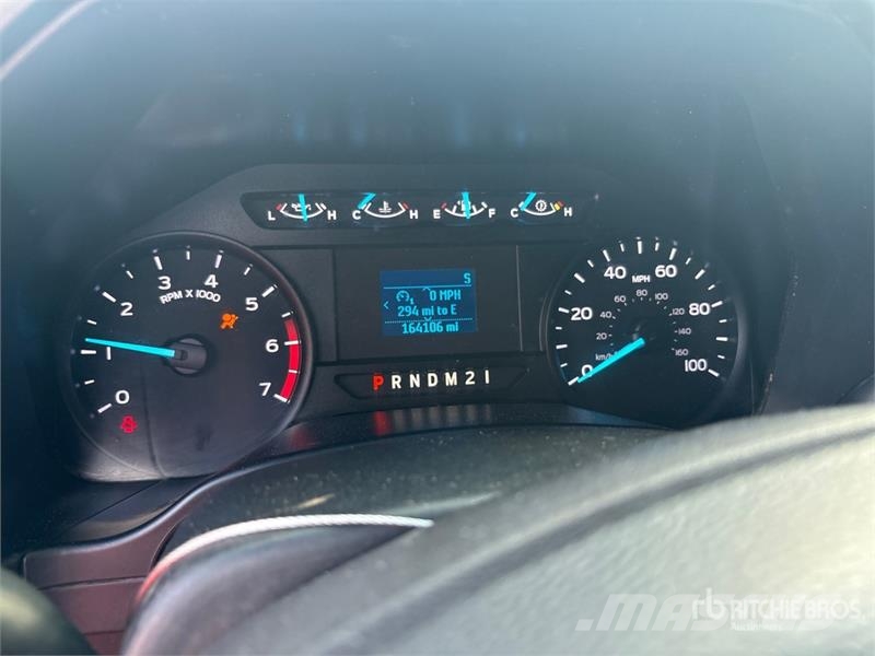 Ford F-250 Utility Truck شاحنات خفيفة/مفصلية الجوانب