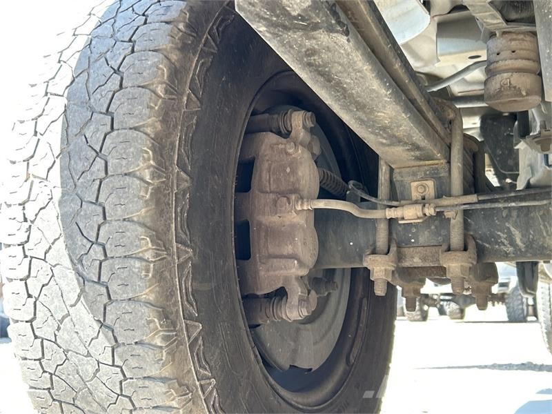 Ford F-250 XL 4x2 Crew Cab Pickup Інше