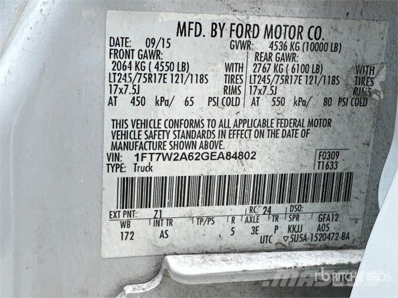 Ford F-250 XL 4x2 Crew Cab Pickup Otros