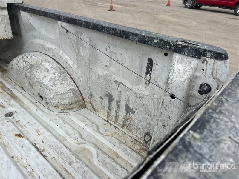 Ford F-250 XL 4x2 Crew Cab Pickup Прочие фургоны