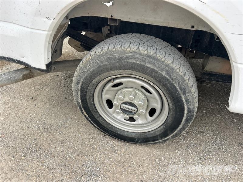 Ford F-250 XL 4x2 Crew Cab Pickup Прочие фургоны