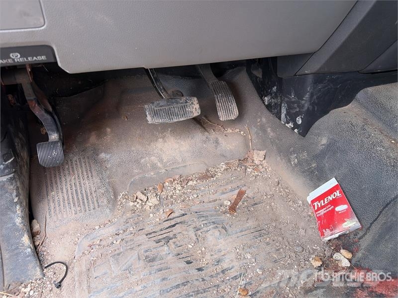 Ford F-250 XL 4x2 Crew Cab Pickup (Inoperable) Інше