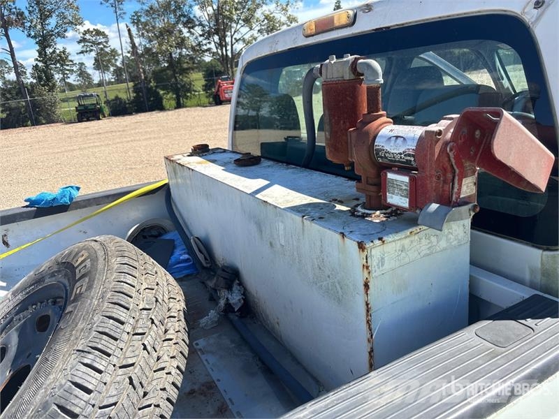 Ford F-250 XL 4x2 Crew Cab Pickup (Inoperable) Egyéb