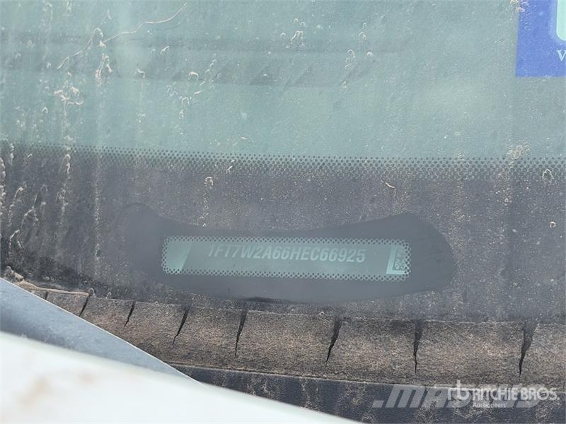 Ford F-250 XL 4x2 Crew Cab Pickup (Inoperable) Інше